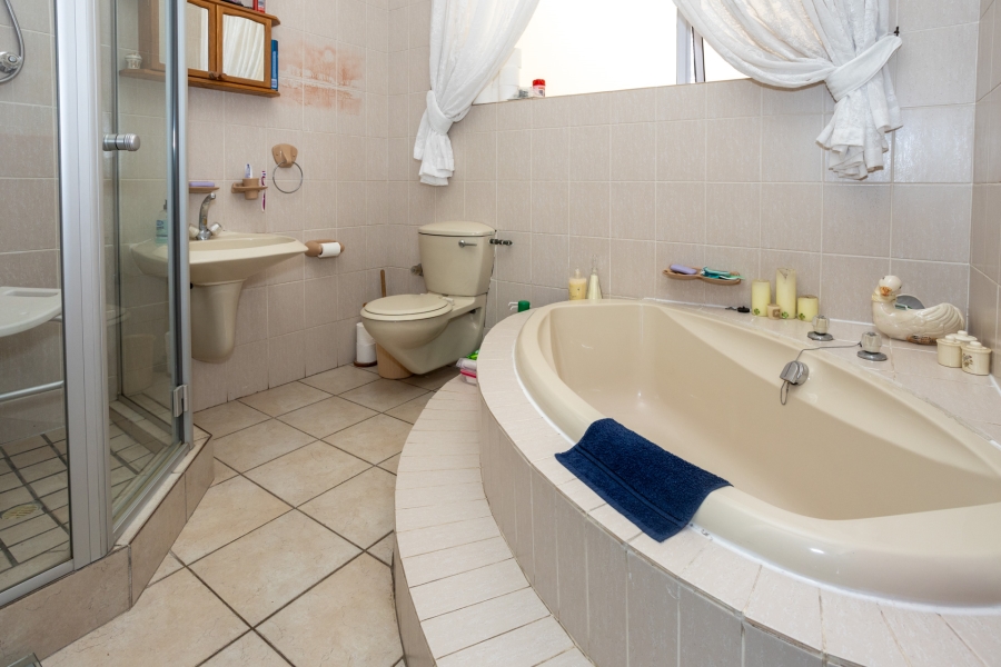 3 Bedroom Property for Sale in Ridgeworth Western Cape